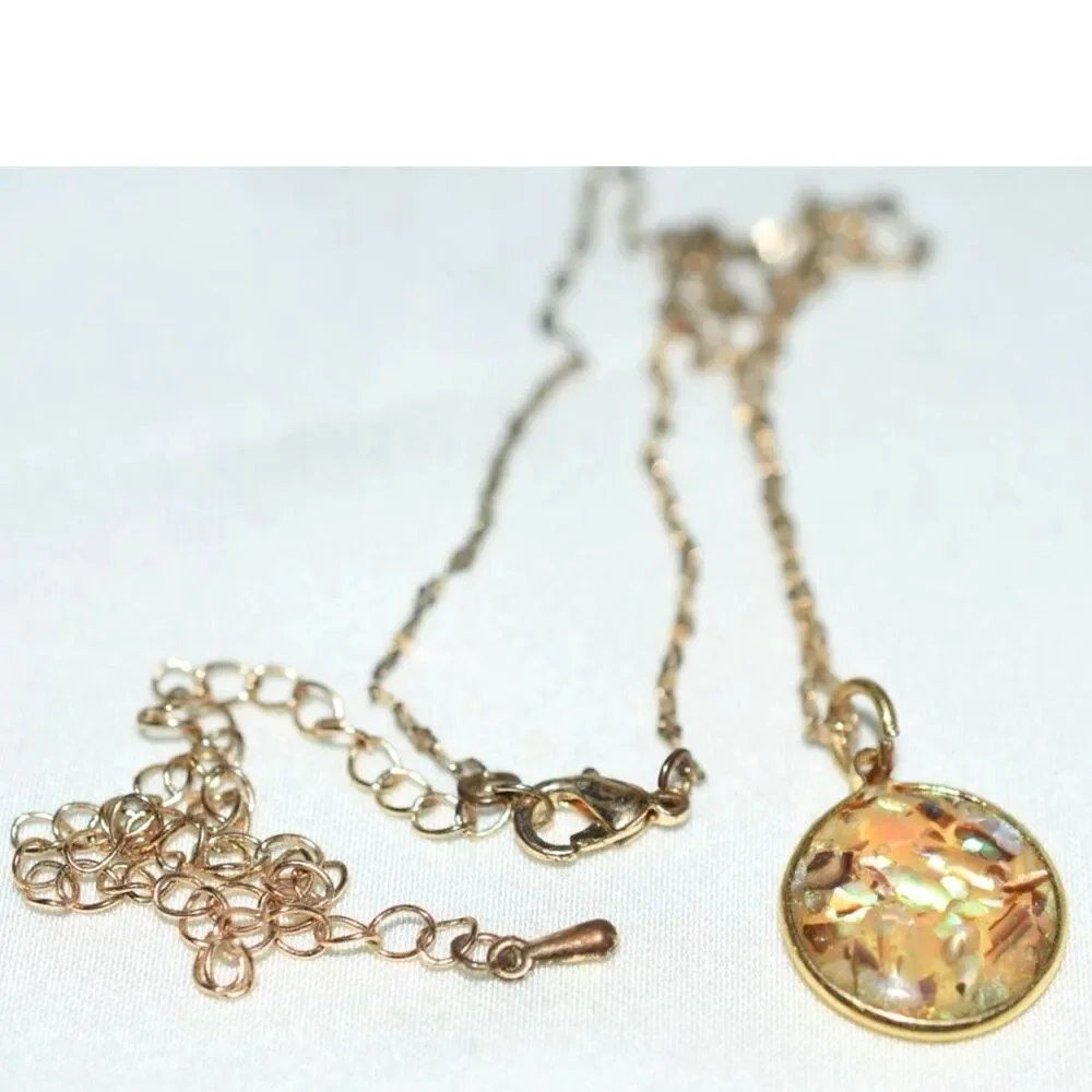 Trendy Iridescent Shell/Abalone Flakes Resin Pendant Gold Tone 14